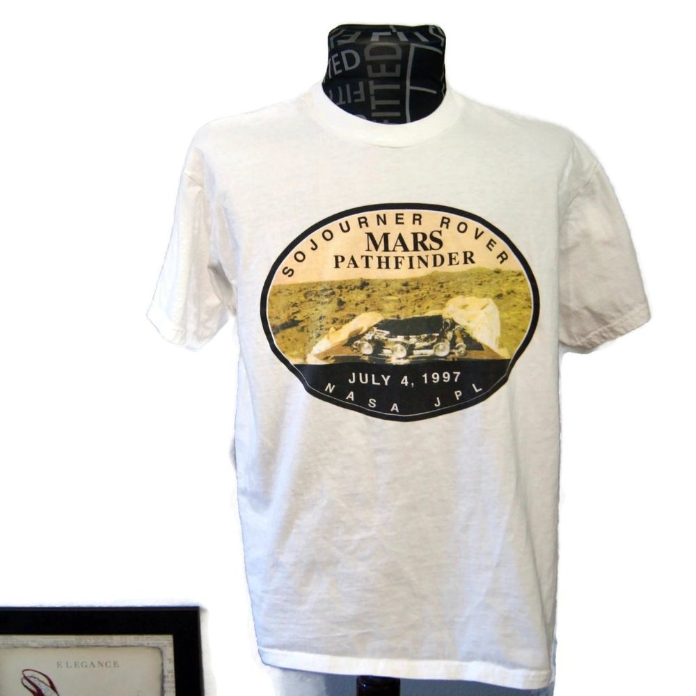 Vintage Nasa JPL T-shirt Sojourner Rover Mars Pathfinder 1997 Hanes Beefy-T